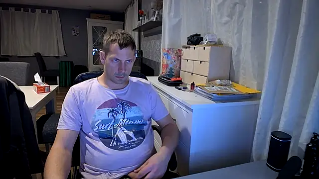 Snapshot of ScuddyCum chatting on 01-07-25, 11:24 ScuddyCum online show from 01-07-25, 11:24