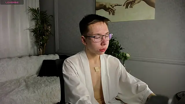 Snapshot of Ken_Feels chatting on 01-27-25, 03:39 Ken Feels online show from 01-27-25, 03:39