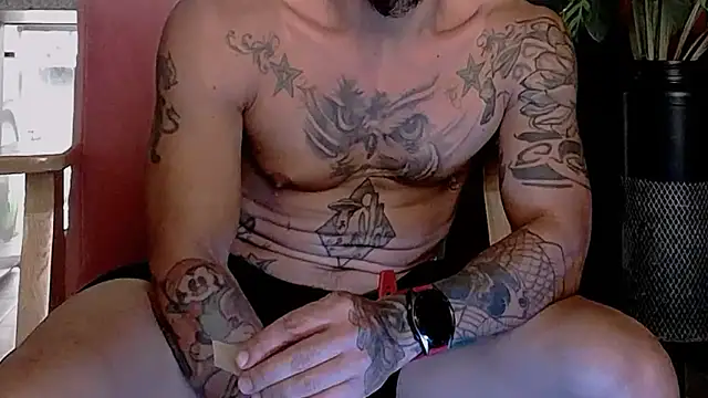 Snapshot of callme_douglas chatting on 02-02-26, 07:02 callme douglas online show from 02-02-26, 07:02