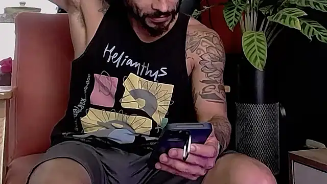 Snapshot of callme_douglas chatting on 02-19-26, 04:04 callme douglas online show from 02-19-26, 04:04