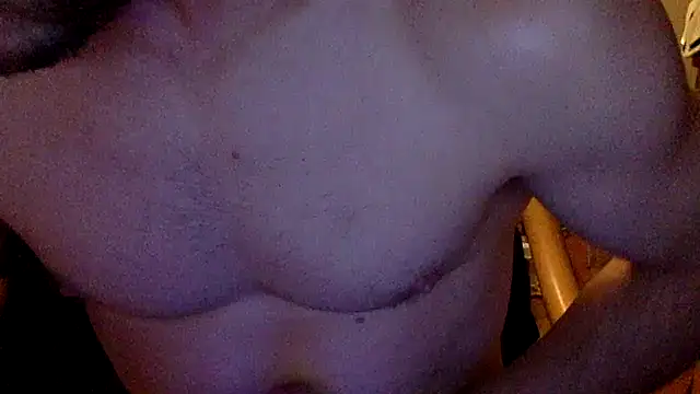 nevermind298079 online show from 10-04-25, 10:44