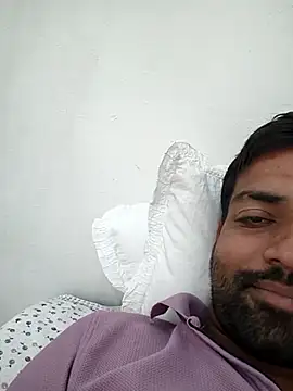 Snapshot of playboyz77 chatting on 10-16-25, 07:27 playboyz77 online show from 10-16-25, 07:27