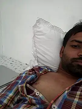 Snapshot of playboyz77 chatting on 09-24-25, 05:03 playboyz77 online show from 09-24-25, 05:03