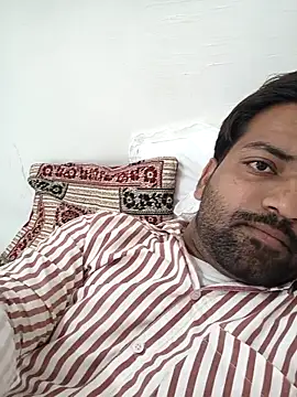 Snapshot of playboyz77 chatting on 04-01-26, 05:53 playboyz77 online show from 04-01-26, 05:53