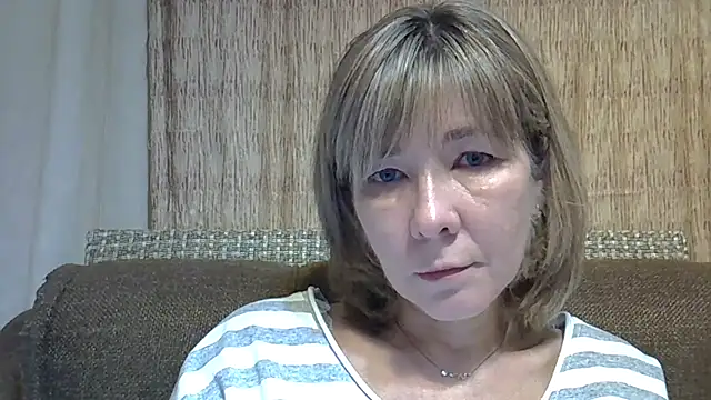 EllaJohnsonX online show from 12-29-24, 04:07