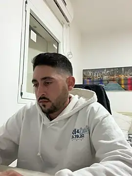 luffykingofpirets online show from 01-08-25, 10:48