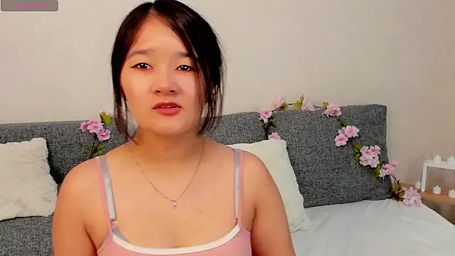 Maekko online show from 12-17-25, 05:29