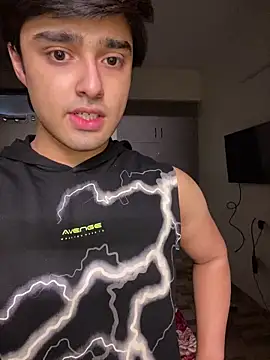 sunny49477 online show from 10-19-25, 01:08