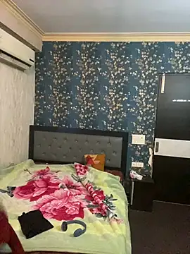 sunny49477 online show from 01-10-25, 11:00