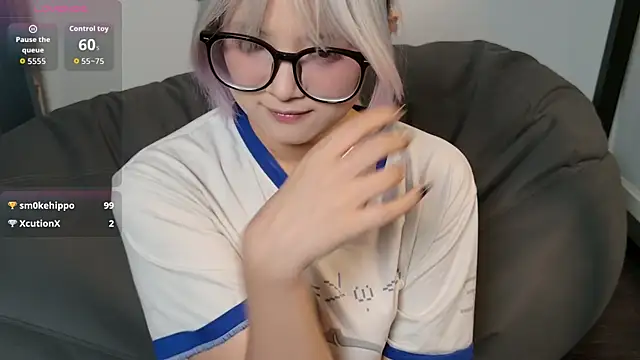 Yu UwU  online show from 01-11-26, 01:40