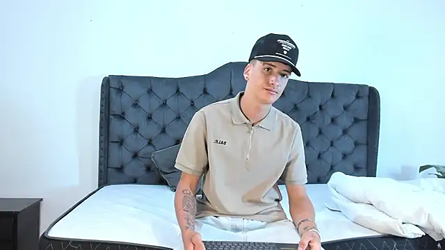 two milkyway online show from 09-26-25, 12:23