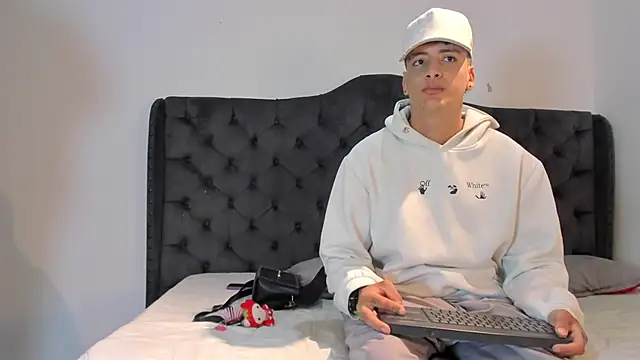 two milkyway online show from 11-26-25, 12:16