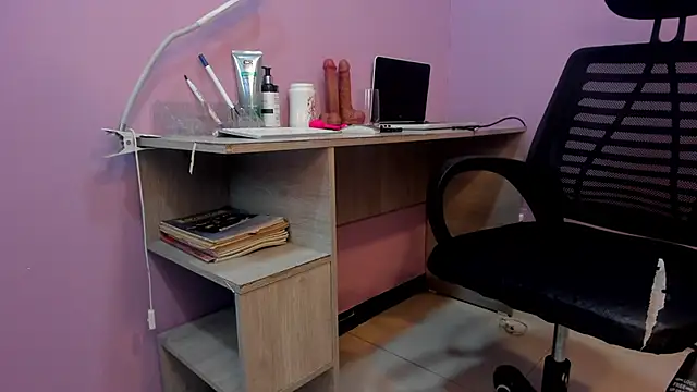 Samantha  cooper online show from 12-02-25, 11:12