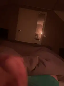 Snapshot of Dutch_pussy_lover chatting on 01-19-25, 06:00 Dutch pussy lover online show from 01-19-25, 06:00