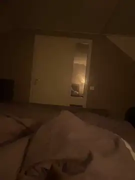 Snapshot of Dutch_pussy_lover chatting on 01-23-25, 04:48 Dutch pussy lover online show from 01-23-25, 04:48