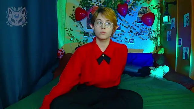 TrickyKitsune online show from 03-14-26, 06:36