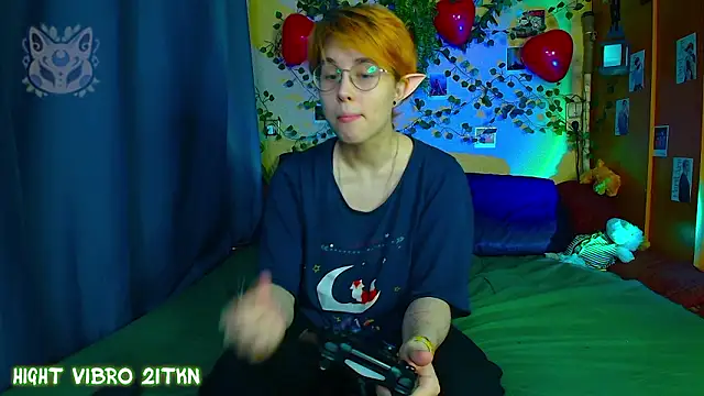 TrickyKitsune online show from 03-07-26, 03:28