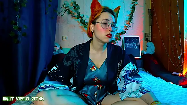 TrickyKitsune online show from 02-13-25, 03:24