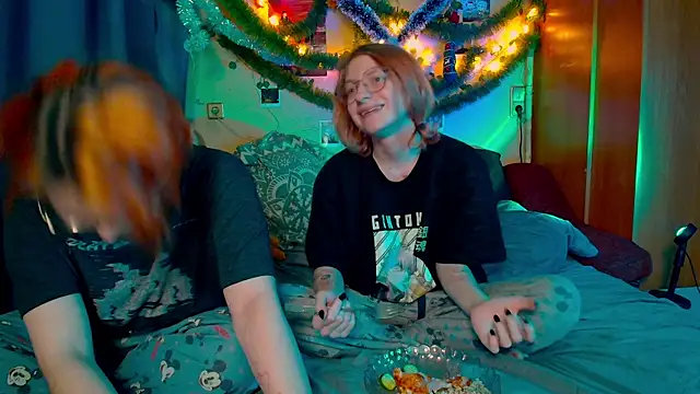 TrickyKitsune online show from 01-05-26, 05:27