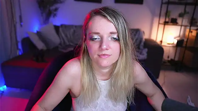 Magnetic Amy online show from 03-01-25, 04:22