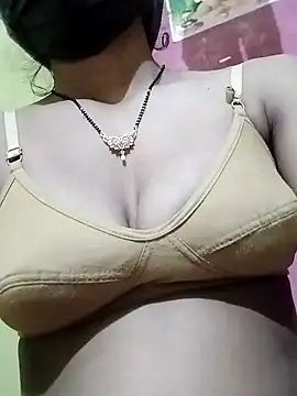 Snapshot of Coupleshow47 chatting on 02-04-25, 10:24 Coupleshow47 online show from 02-04-25, 10:24