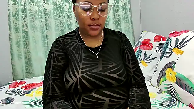 Snapshot of Teassa90 chatting on 09-25-25, 07:31 Teassa90 online show from 09-25-25, 07:31