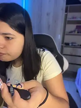 pretty angela1 online show from 04-18-26, 04:37