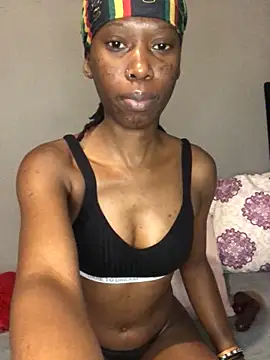 xxSexyTalia28 online show from 04-28-26, 08:19