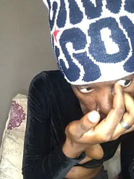 xxSexyTalia28 online show from 04-13-26, 05:50