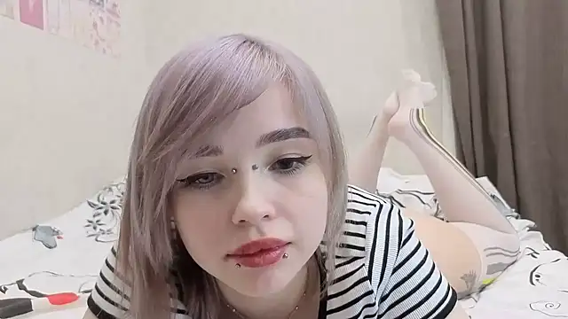 emodreamgirl online show from 04-16-26, 10:23