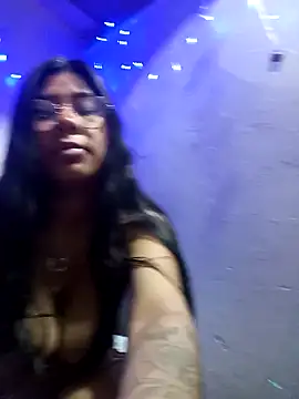 Snapshot of Pamelamilkk_1007 chatting on 02-03-25, 01:19 Pamelamilkk 1007 online show from 02-03-25, 01:19