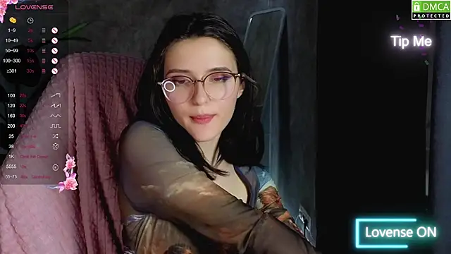 Snapshot of niki_cutes chatting on 02-19-25, 11:28 niki cutes online show from 02-19-25, 11:28