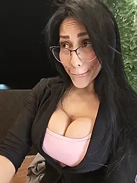 Snapshot of Isabellitasexi38 chatting on 04-24-26, 03:08 Isabellitasexi38 online show from 04-24-26, 03:08