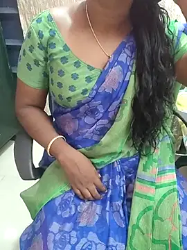 Snapshot of Tamil_roja69 chatting on 06-12-26, 01:42 Tamil roja69 online show from 06-12-26, 01:42