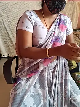 Snapshot of Tamil_roja69 chatting on 06-26-26, 03:01 Tamil roja69 online show from 06-26-26, 03:01