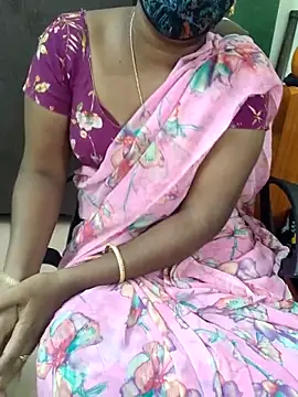 Snapshot of Tamil_roja69 chatting on 06-03-26, 02:33 Tamil roja69 online show from 06-03-26, 02:33