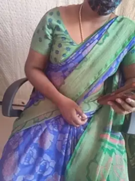 Snapshot of Tamil_roja69 chatting on 07-08-26, 05:30 Tamil roja69 online show from 07-08-26, 05:30