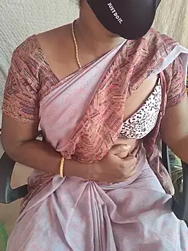 Snapshot of Tamil_roja69 chatting on 07-25-26, 03:47 Tamil roja69 online show from 07-25-26, 03:47