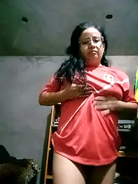Snapshot of Mariakell chatting on 03-20-25, 02:21 Mariakell online show from 03-20-25, 02:21