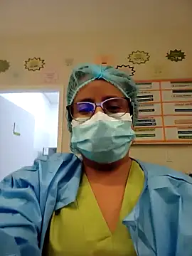 Snapshot of Mariakell chatting on 01-06-25, 06:14 Mariakell online show from 01-06-25, 06:14