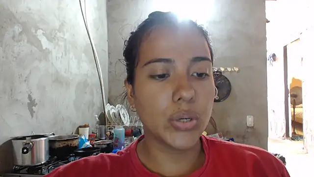 Snapshot of Coral0403 chatting on 02-24-25, 06:15 Coral0403 online show from 02-24-25, 06:15