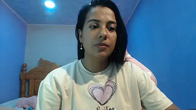 Coral0403 online show from 10-29-25, 08:41