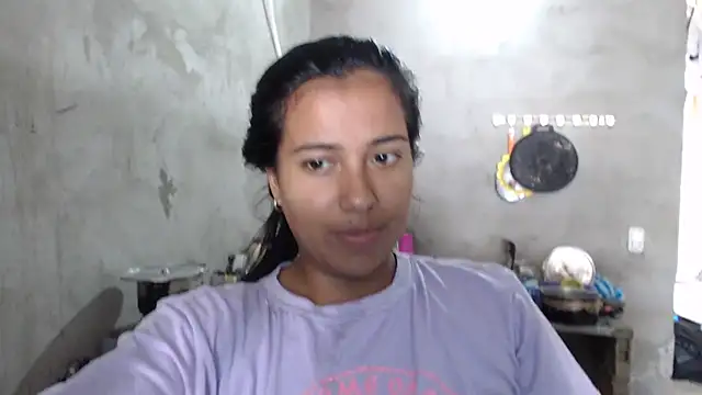 Snapshot of Coral0403 chatting on 03-02-25, 04:14 Coral0403 online show from 03-02-25, 04:14
