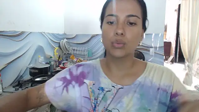 Snapshot of Coral0403 chatting on 07-25-26, 04:24 Coral0403 online show from 07-25-26, 04:24