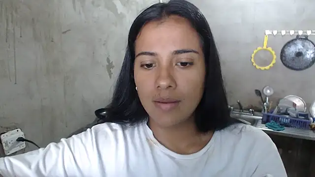 Snapshot of Coral0403 chatting on 02-23-25, 07:38 Coral0403 online show from 02-23-25, 07:38
