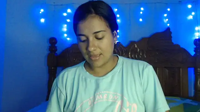 Snapshot of Coral0403 chatting on 03-16-25, 11:15 Coral0403 online show from 03-16-25, 11:15