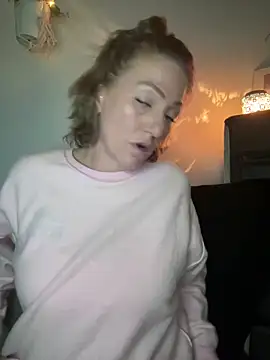 AlessasRoom online show from 10-08-25, 02:57