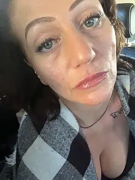 AlessasRoom online show from 11-17-25, 07:07