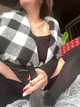AlessasRoom online show from 05-16-26, 10:36