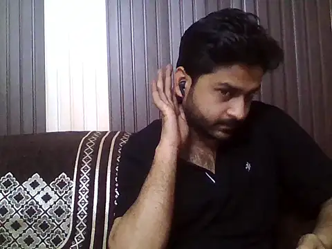 Snapshot of indihotguy chatting on 04-02-26, 07:26 indihotguy online show from 04-02-26, 07:26